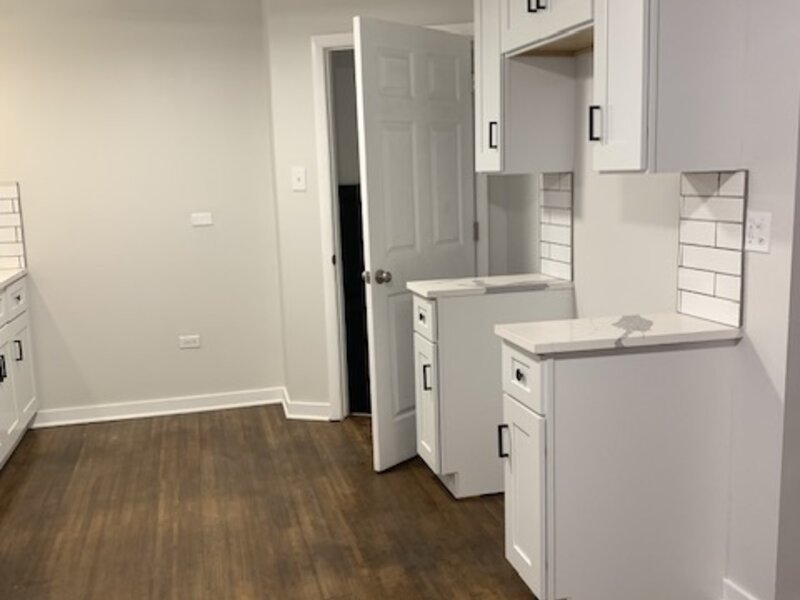 2504 E 96th Street Chicago IL 60617