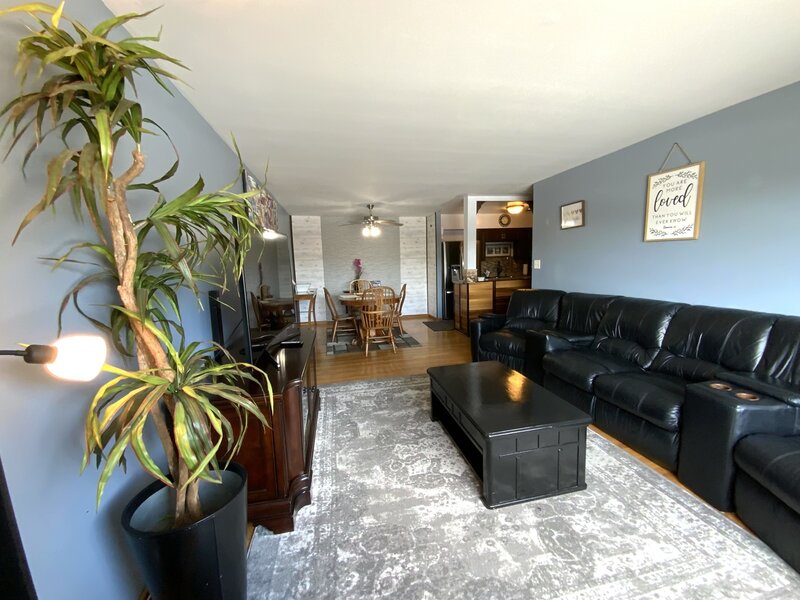 7854 S South Shore Drive Chicago IL 60649
