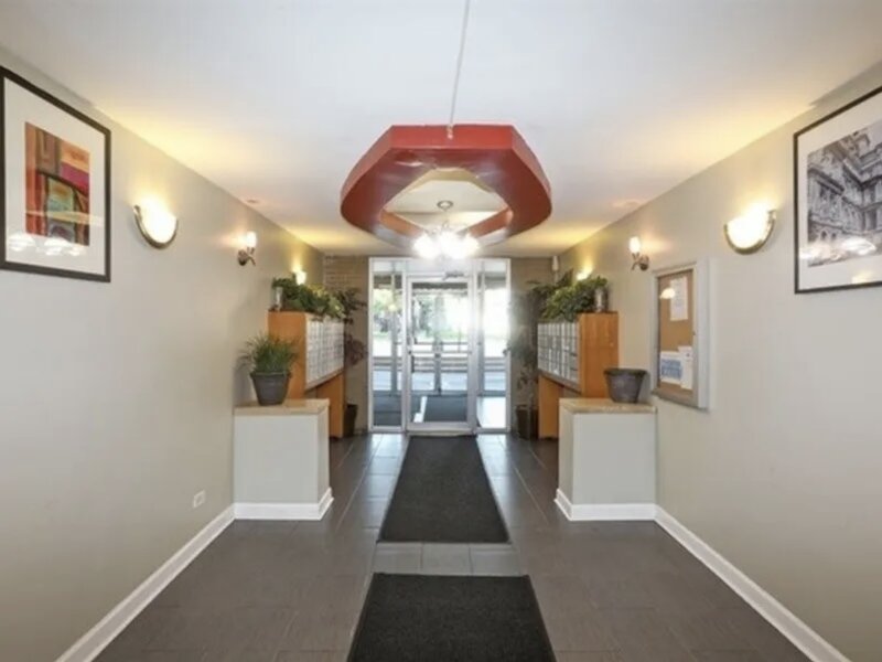 7854 S South Shore Drive Chicago IL 60649