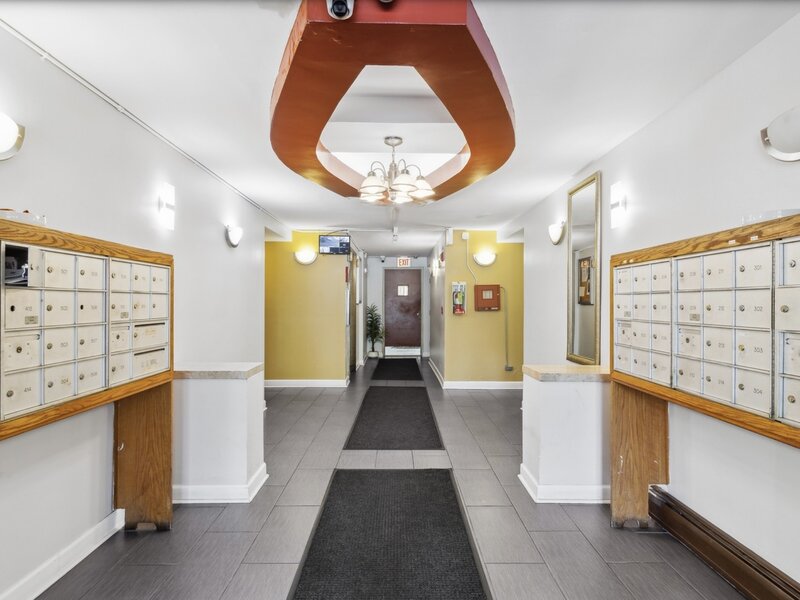 7854 S South Shore Drive Chicago IL 60649