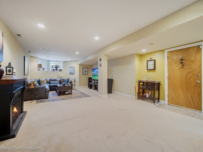 5743 S Michigan Avenue Chicago IL 60637