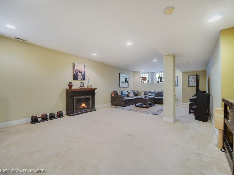 5743 S Michigan Avenue Chicago IL 60637