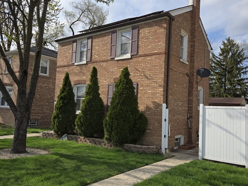 3352 W 84th Street Chicago IL 60652