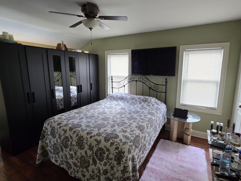 3352 W 84th Street Chicago IL 60652