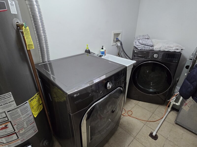 3352 W 84th Street Chicago IL 60652