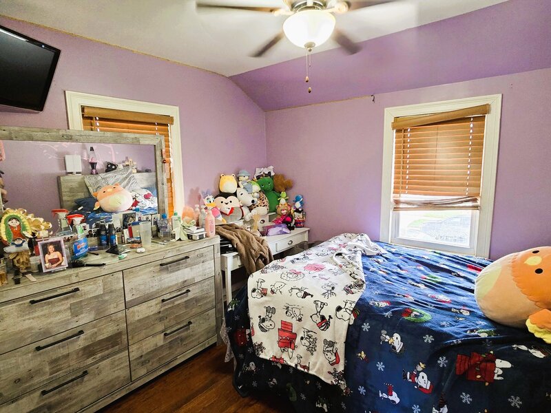 3352 W 84th Street Chicago IL 60652