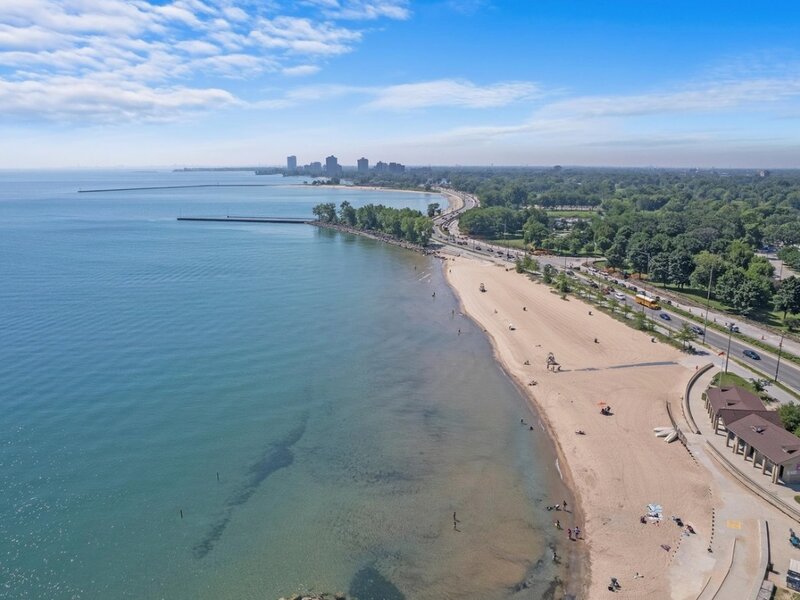 5530 S Shore Drive Chicago IL 60637