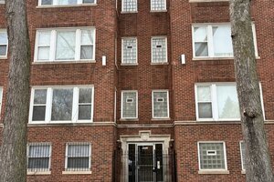 Photo of 6852 S Dante Avenue Chicago IL 60637 Unit 3E