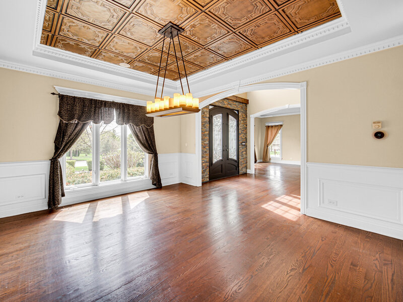 3 Walt Whitman Road St. Charles IL 60175