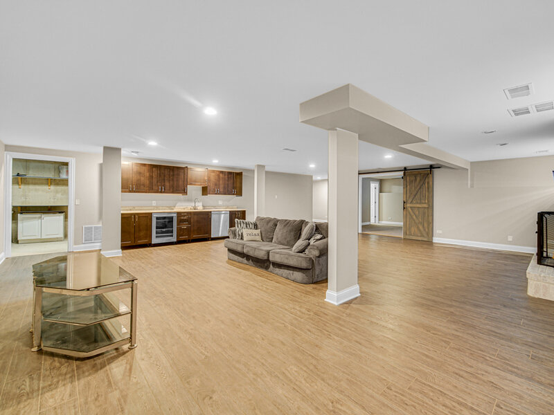 3 Walt Whitman Road St. Charles IL 60175