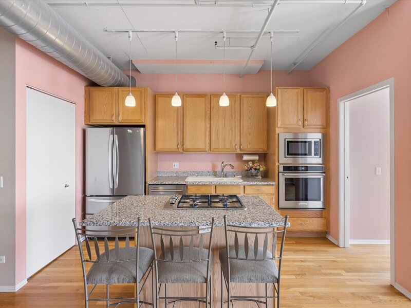 1530 S State Street Chicago IL 60605