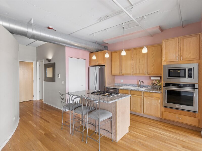 1530 S State Street Chicago IL 60605