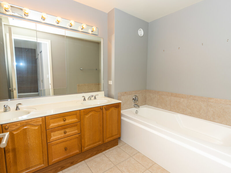 330 W Grand Avenue Chicago IL 60654