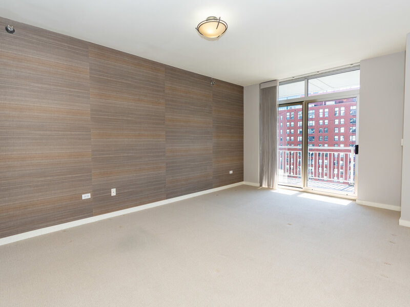 330 W Grand Avenue Chicago IL 60654
