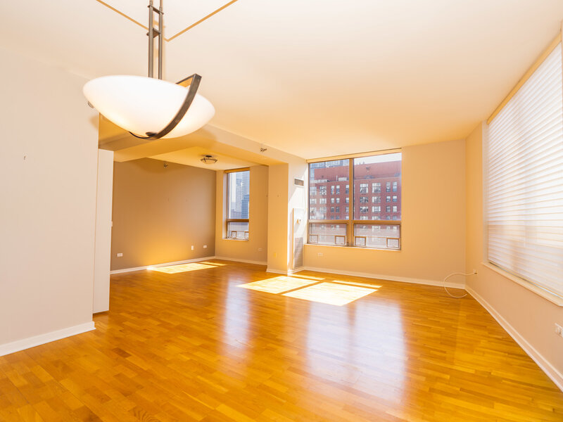 330 W Grand Avenue Chicago IL 60654
