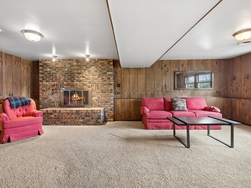 13 Hawthorne Road Lake In The Hills IL 60156