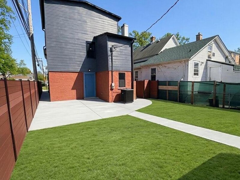 1836 Hartrey Avenue Evanston IL 60201