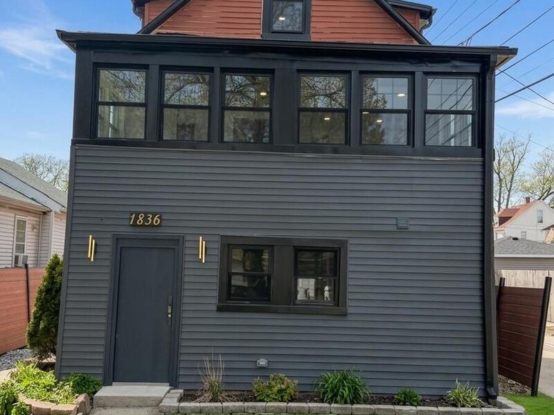 1836 Hartrey Avenue Evanston IL 60201