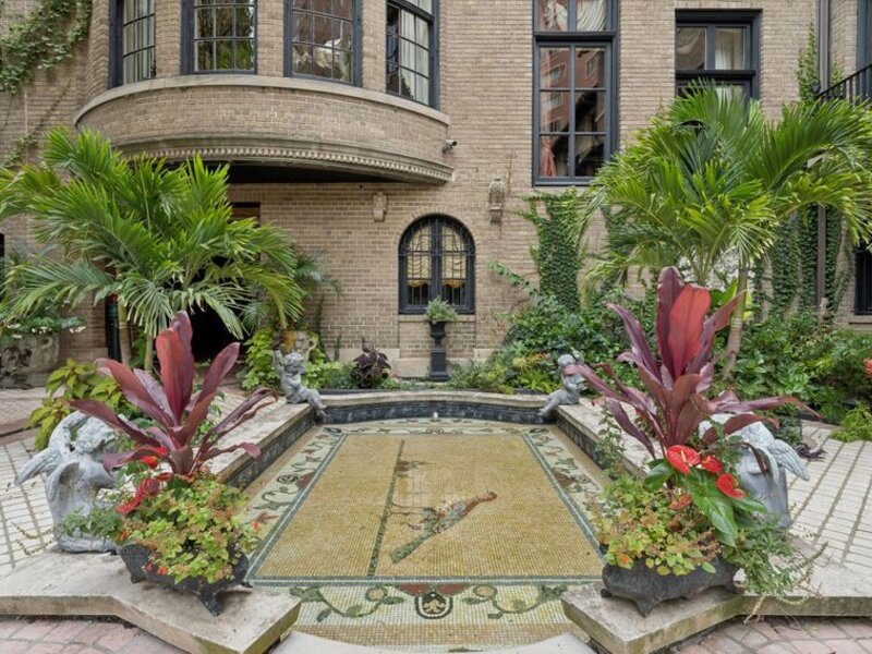 1355 N Astor Street Chicago IL 60610