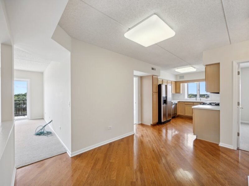 5555 N Cumberland Avenue Chicago IL 60656
