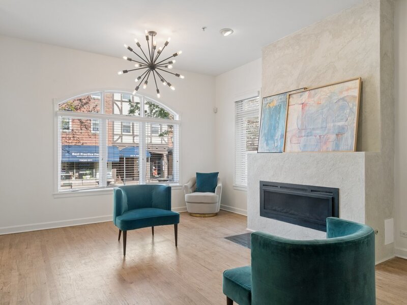 186 N Marion Street Oak Park IL 60301