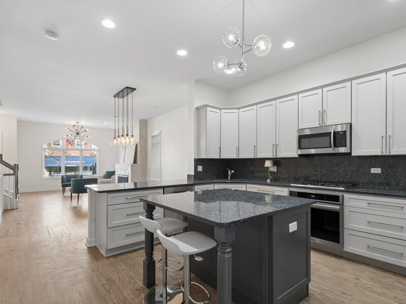 186 N Marion Street Oak Park IL 60301