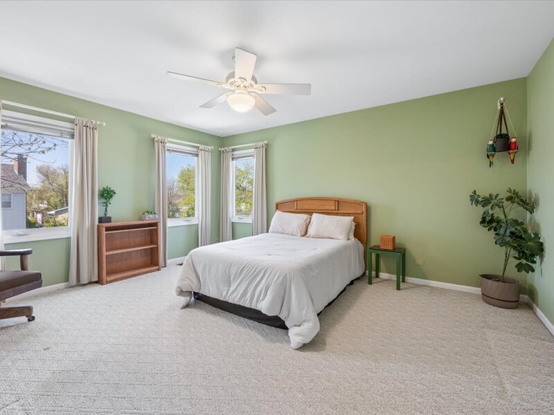 3930 N Proctor Circle Arlington Heights IL 60004