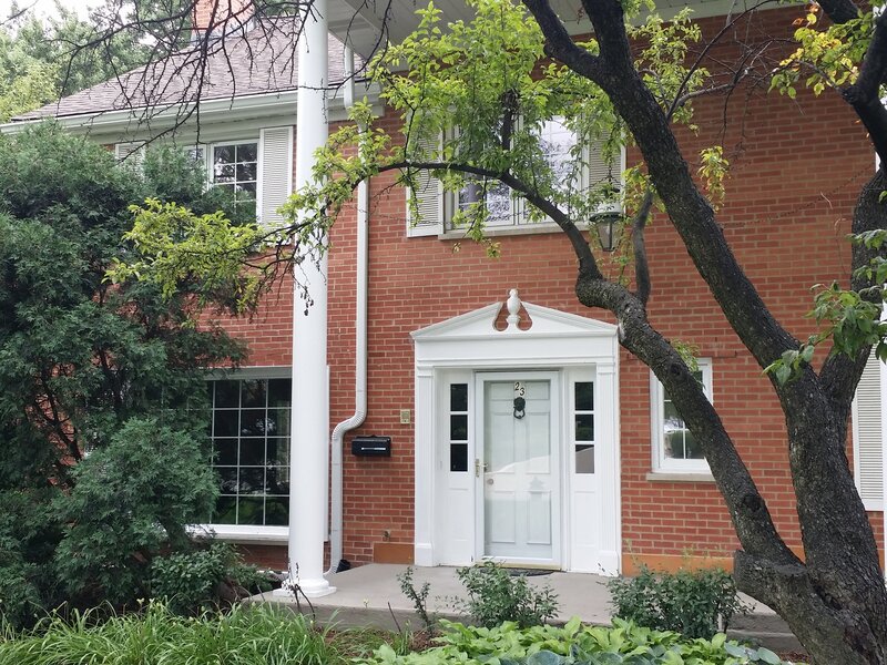 23 N Tower Road Oak Brook IL 60523