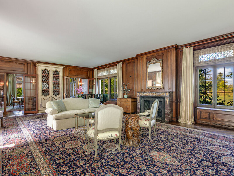 499 W Old Mill Road Lake Forest IL 60045