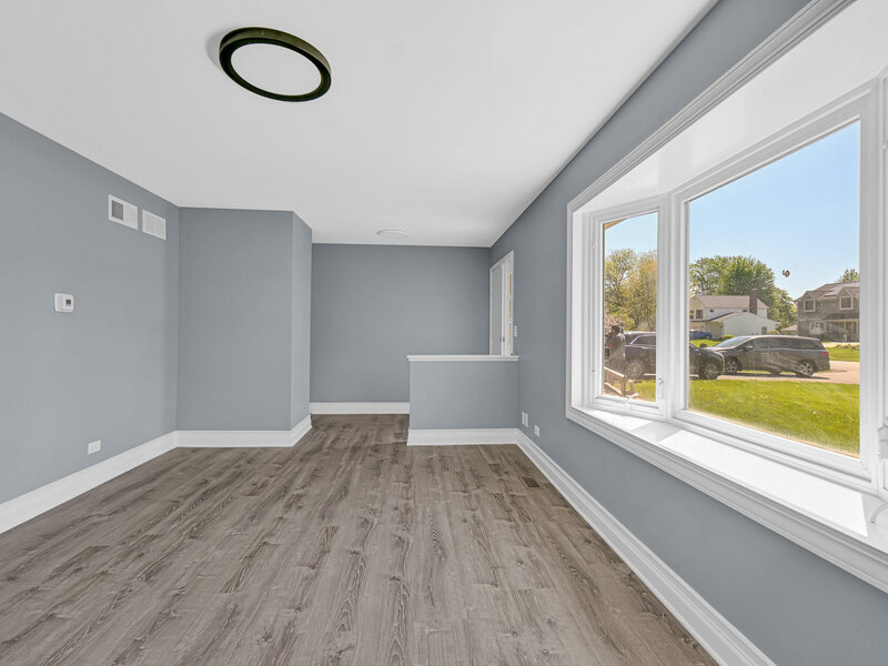 28 Leverenz Road Naperville IL 60564