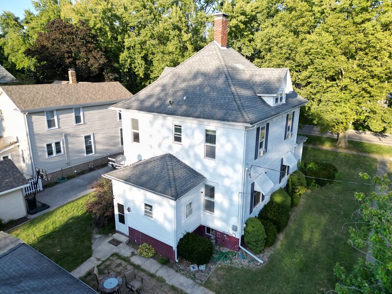 533 S 4th Street Watseka IL 60970