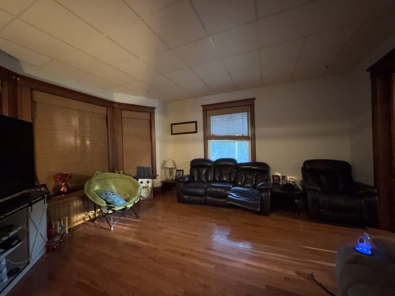 533 S 4th Street Watseka IL 60970