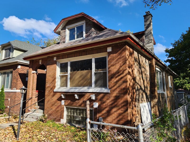 8153 S Stewart Avenue Chicago IL 60620