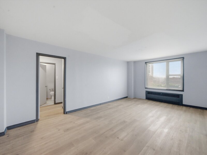 7363 S South Shore Drive Chicago IL 60649