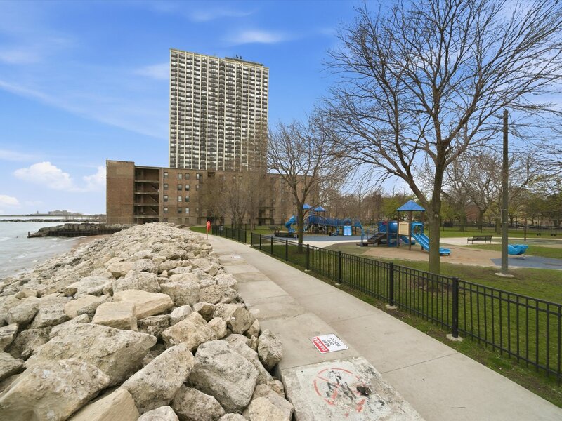 7363 S South Shore Drive Chicago IL 60649