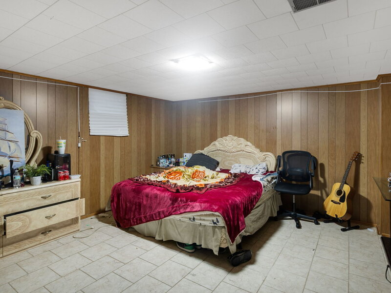 971 Demmond Street Elgin IL 60123