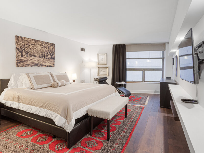 110 E Delaware Place Chicago IL 60611
