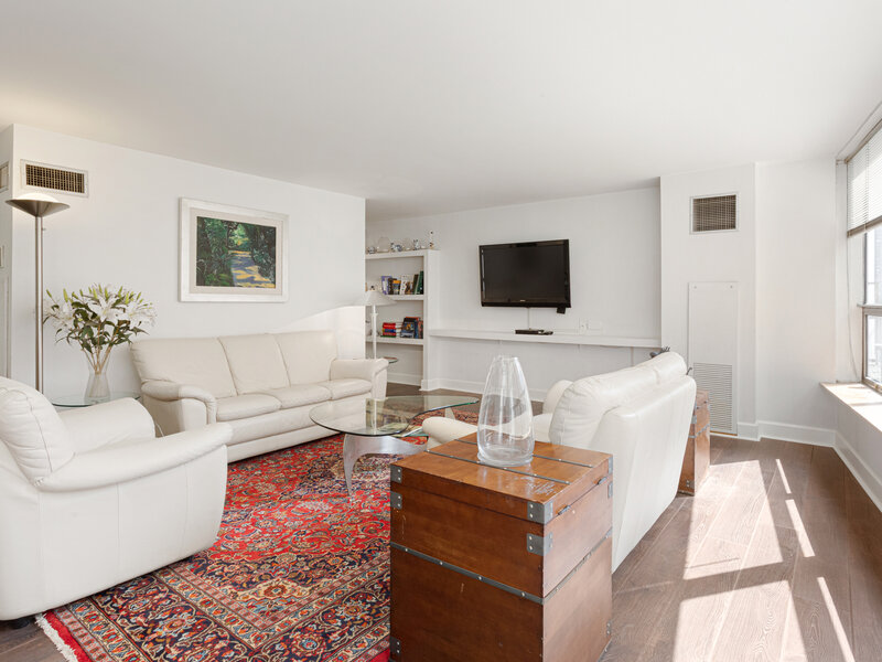 110 E Delaware Place Chicago IL 60611