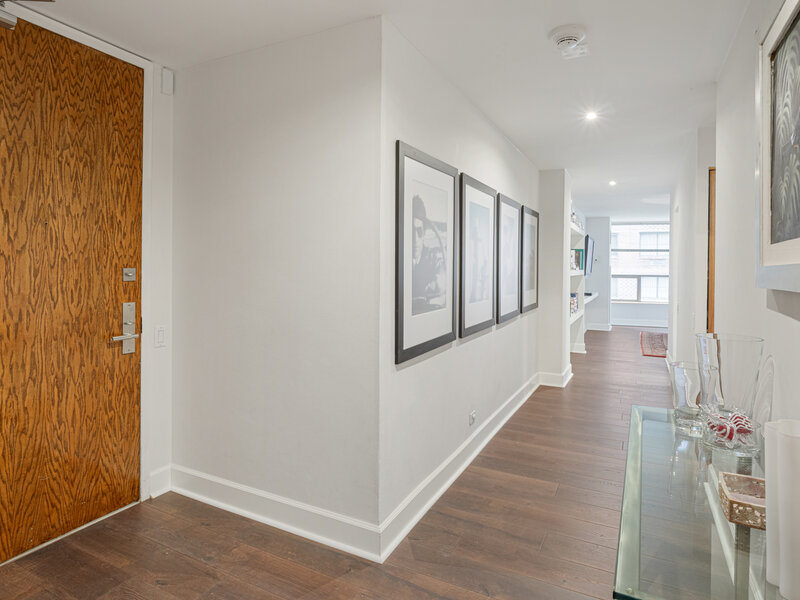 110 E Delaware Place Chicago IL 60611