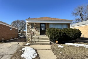 Photo of 14522 S Marquette Avenue Burnham IL 60633