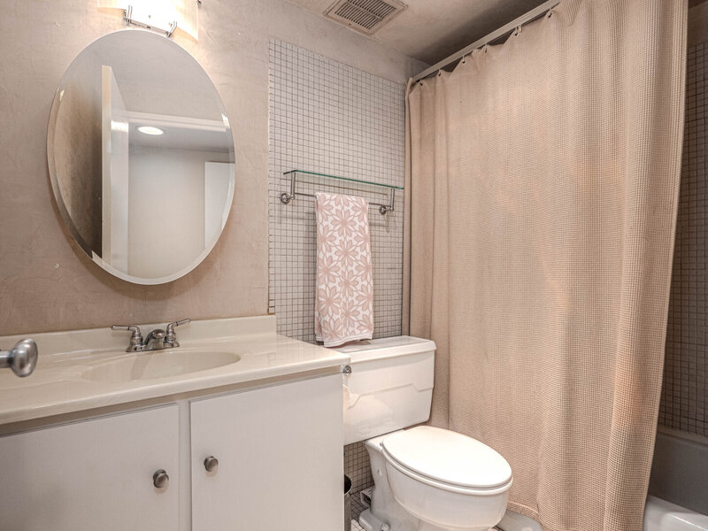 175 E Delaware Place Chicago IL 60611