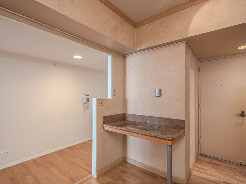 175 E Delaware Place Chicago IL 60611
