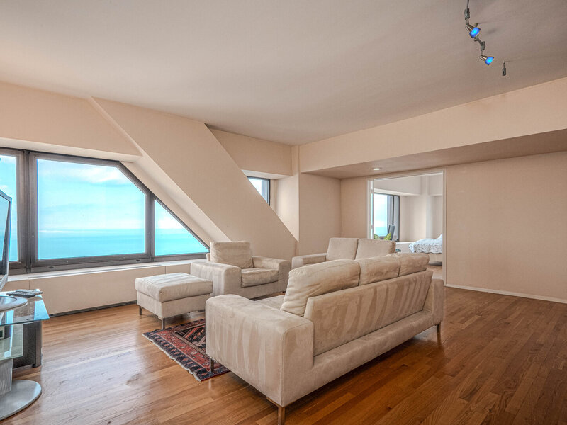 175 E Delaware Place Chicago IL 60611