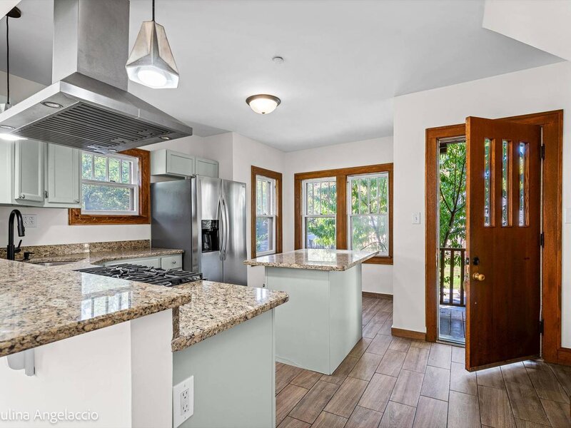 418 S Hough Street Barrington IL 60010