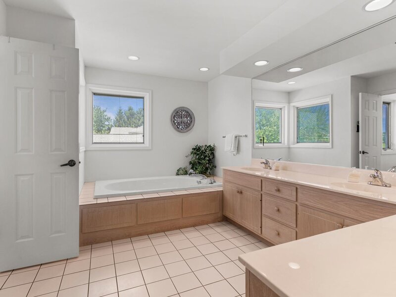 1808 Foxborough Court Champaign IL 61822