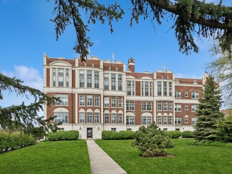 470 Sheridan Road Evanston IL 60202