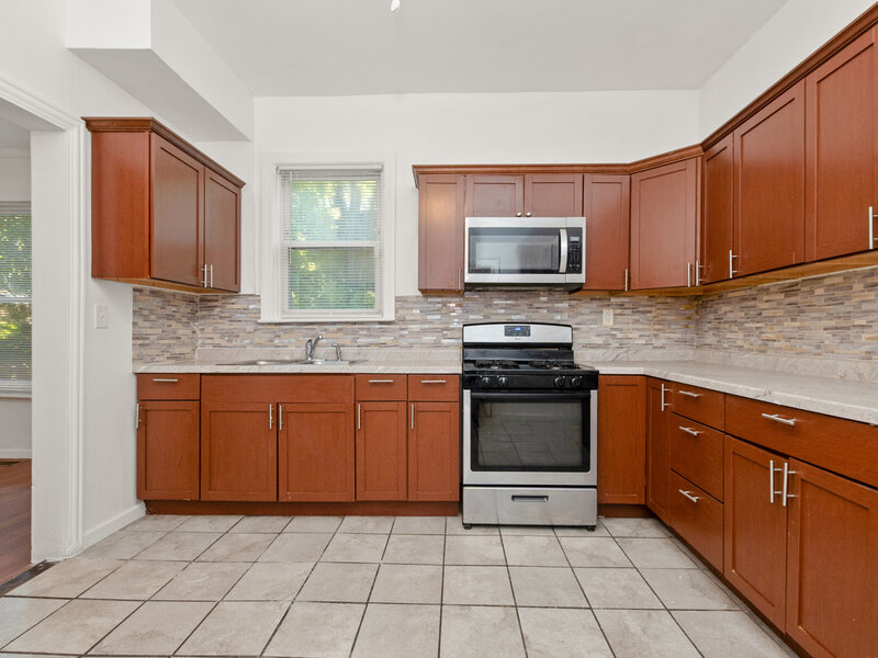 7642 S Dante Avenue Chicago IL 60619