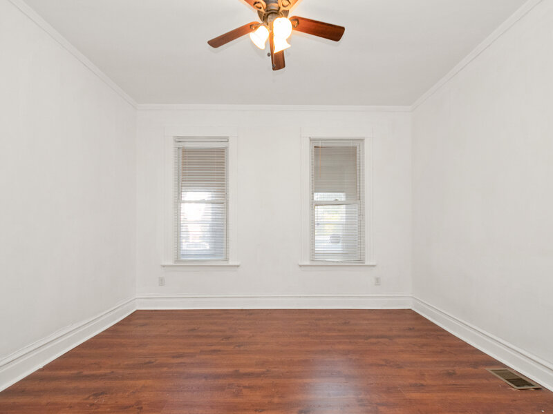 7642 S Dante Avenue Chicago IL 60619