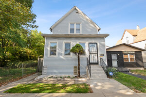Photo of 7642 S Dante Avenue Chicago IL 60619