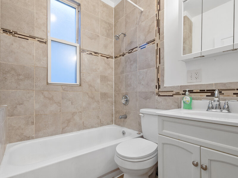 7642 S Dante Avenue Chicago IL 60619